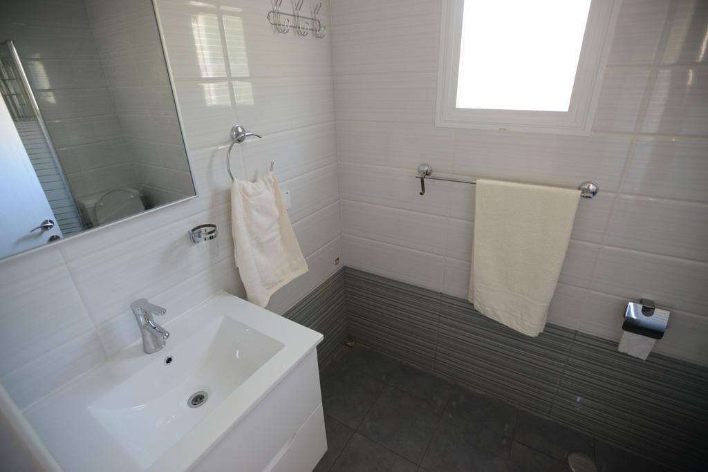 Olga Beach Apartments Haifa Luaran gambar